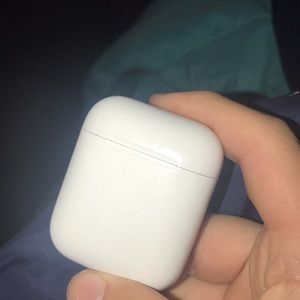 AirPods Gen 2